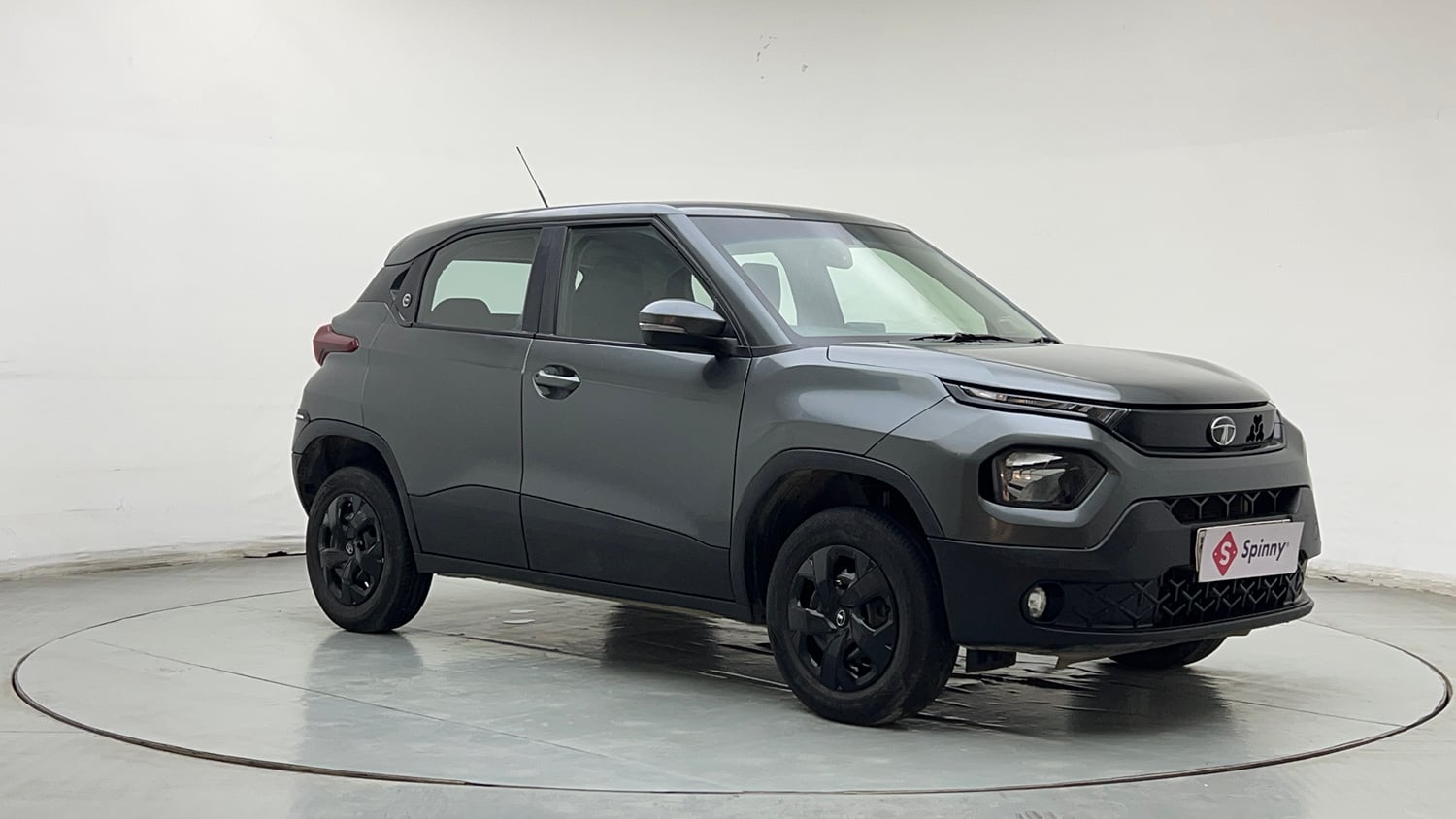 Used 2023 Tata Punch Adventure Rhythm iCNG Cng Manual exterior RIGHT FRONT CORNER VIEW