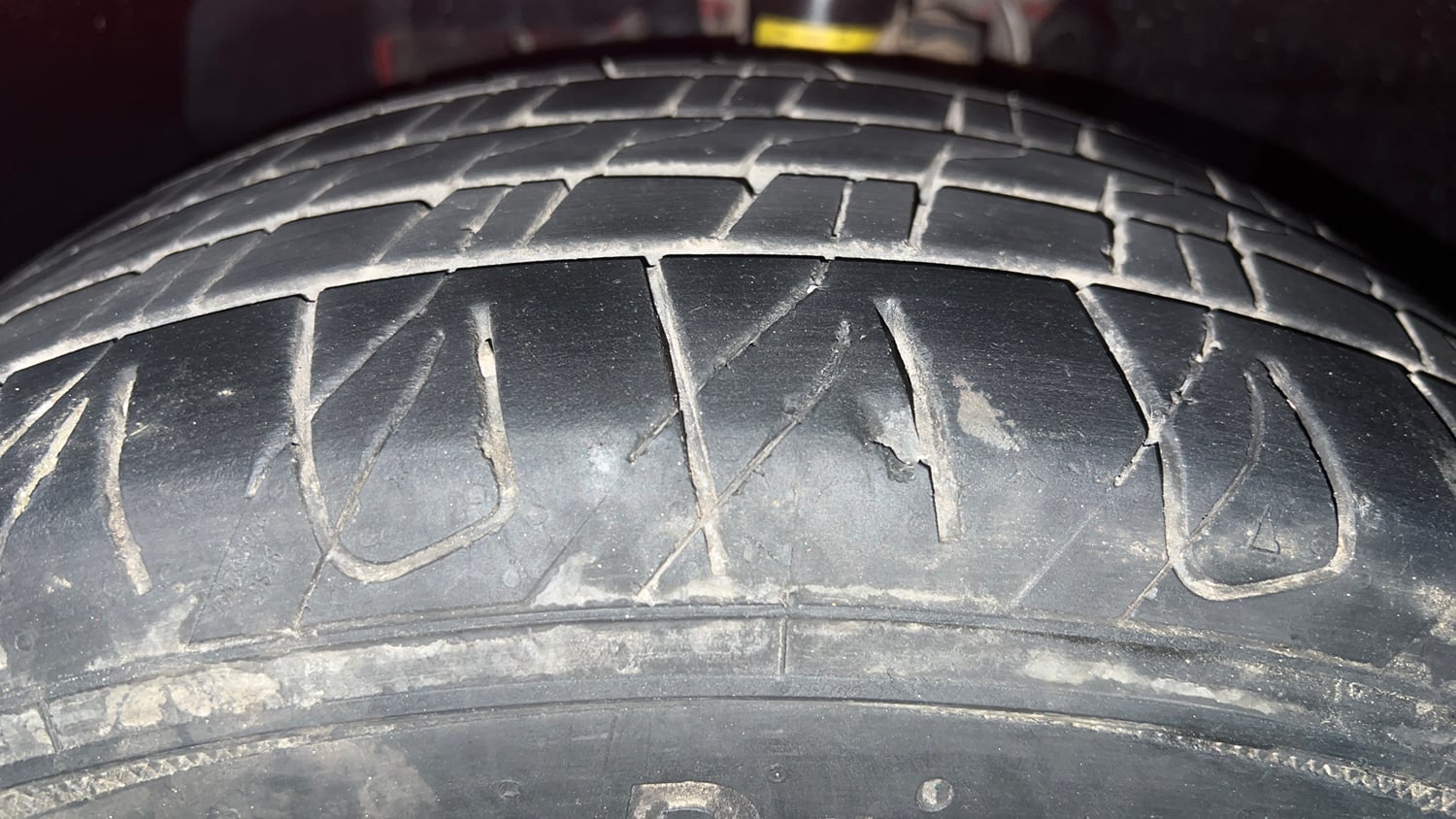 Used 2018 Ford EcoSport Titanium + 1.5L TDCi Diesel Manual tyres LEFT FRONT TYRE TREAD VIEW