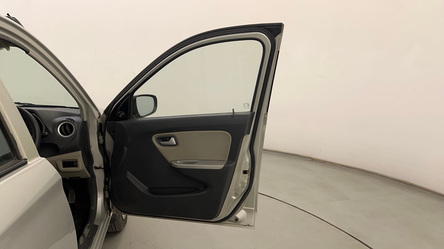 Used 2015 Maruti Suzuki Alto K10 VXi Petrol Manual interior RIGHT FRONT DOOR OPEN VIEW