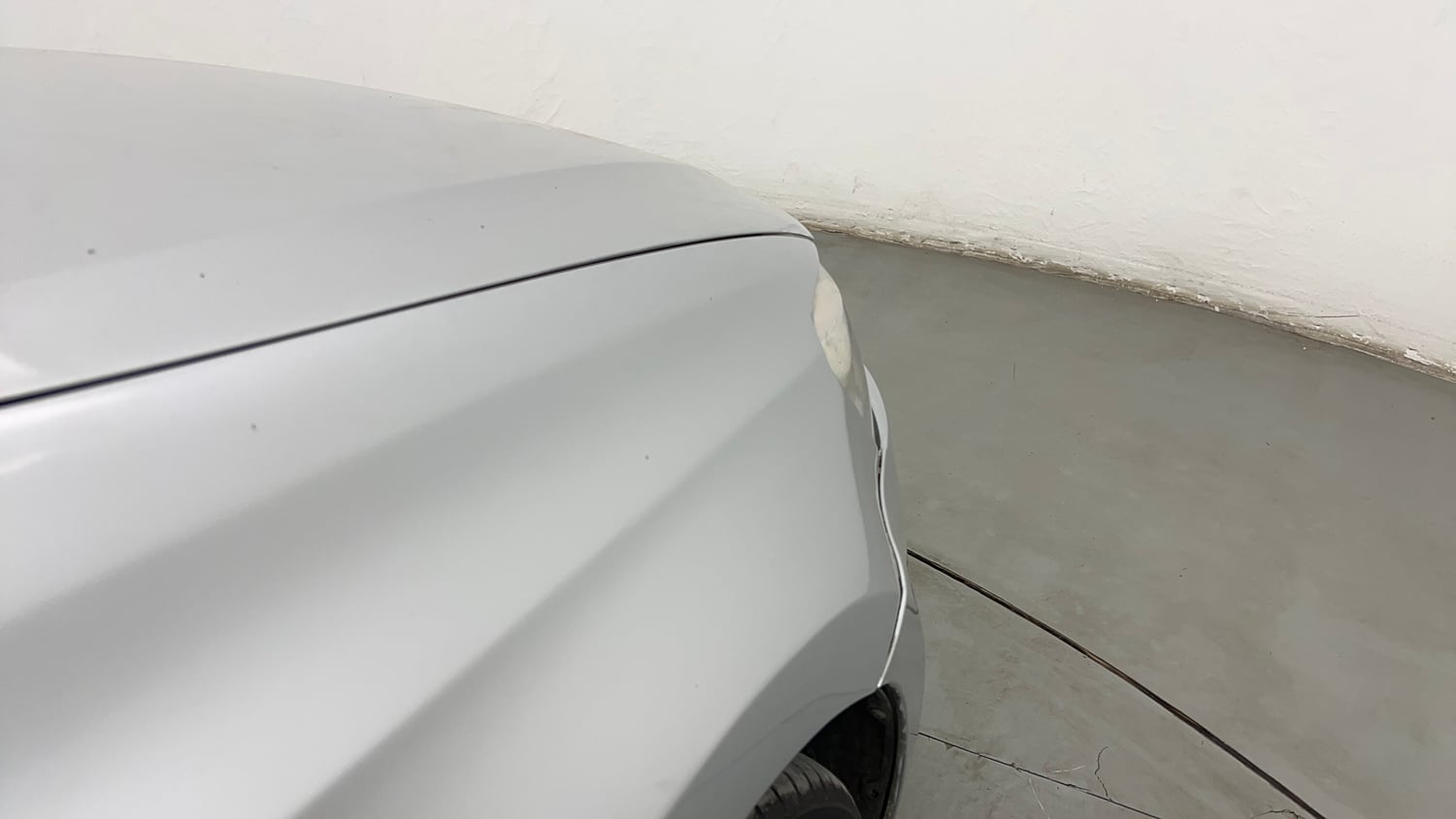 Used 2014 Volkswagen Vento Highline Diesel Diesel Manual dents MINOR SCRATCH