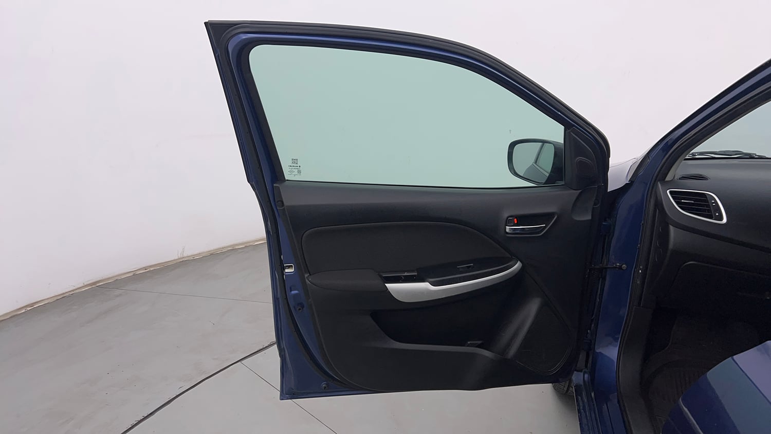 Used 2018 Maruti Suzuki Baleno Zeta 1.3 Diesel Manual interior LEFT FRONT DOOR OPEN VIEW