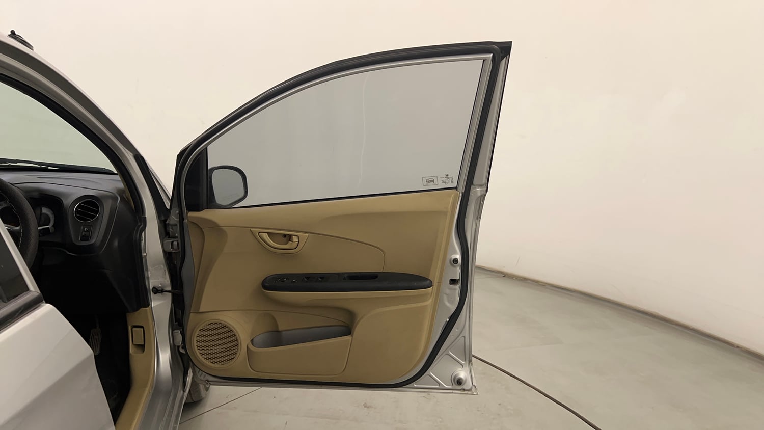 Used 2014 Honda Brio S MT Petrol Manual interior RIGHT FRONT DOOR OPEN VIEW