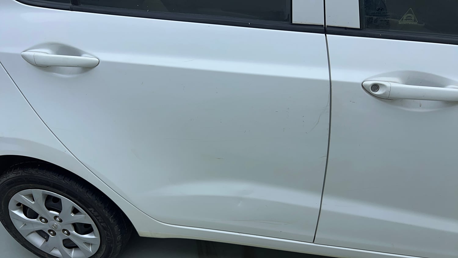Used 2013 Hyundai Grand i10 Magna 1.2 Kappa VTVT Petrol Manual dents MINOR SCRATCH