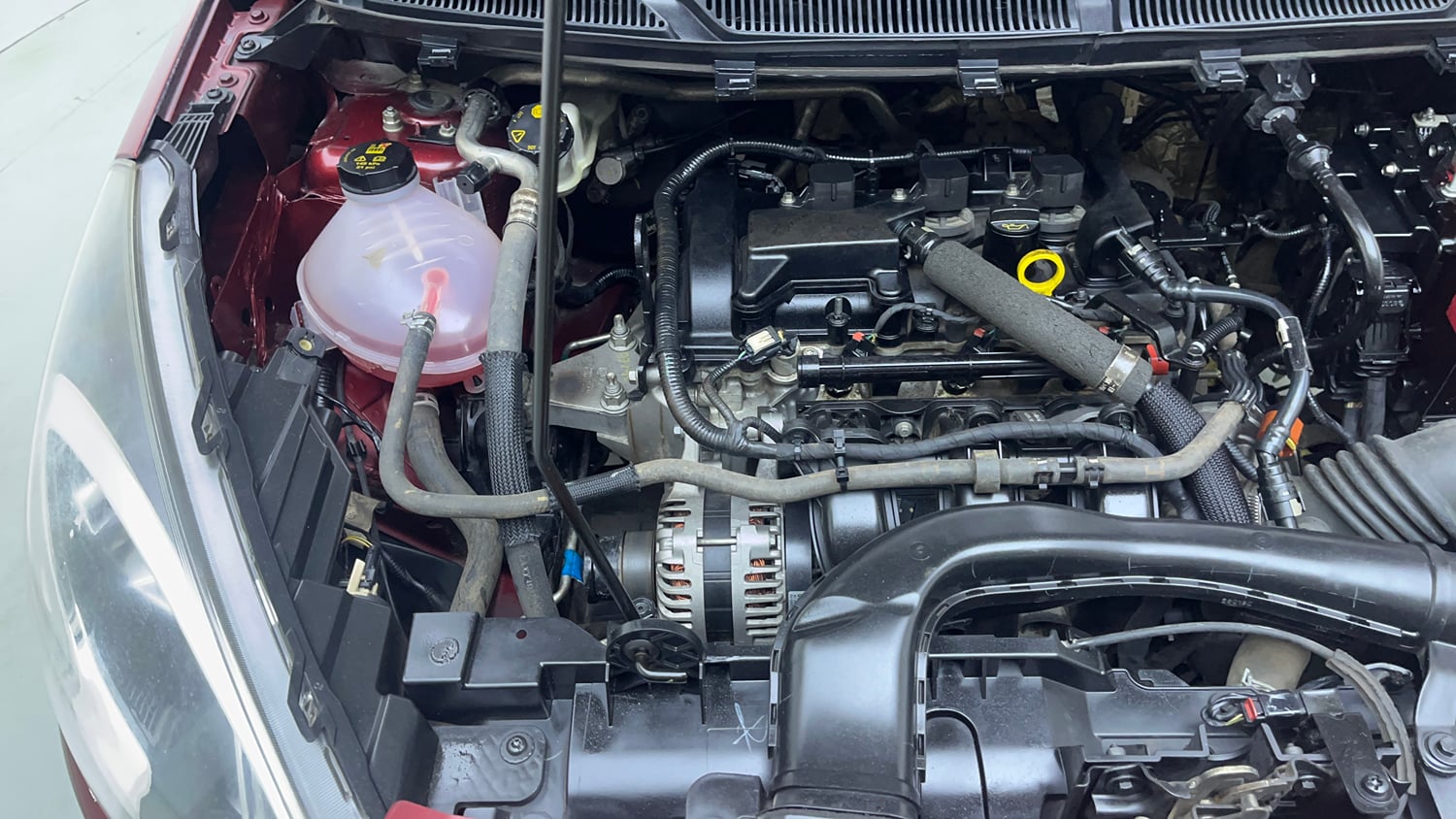 Used 2019 Ford Freestyle Titanium 1.2 Ti-VCT Petrol Manual engine ENGINE RIGHT SIDE VIEW