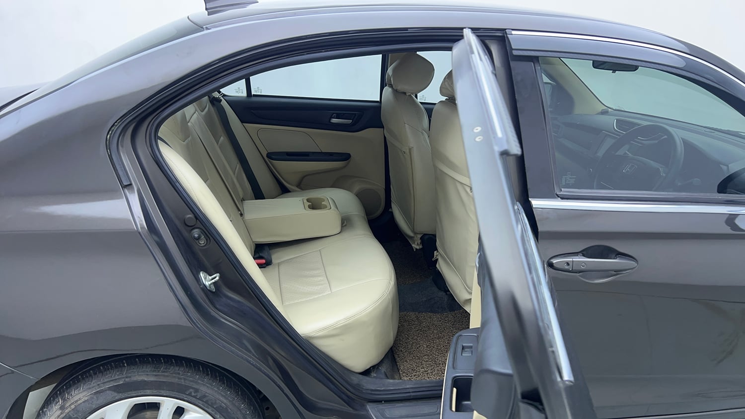 Used 2019 Honda Amaze 1.2 V CVT Petrol Petrol Automatic interior RIGHT SIDE REAR DOOR CABIN VIEW