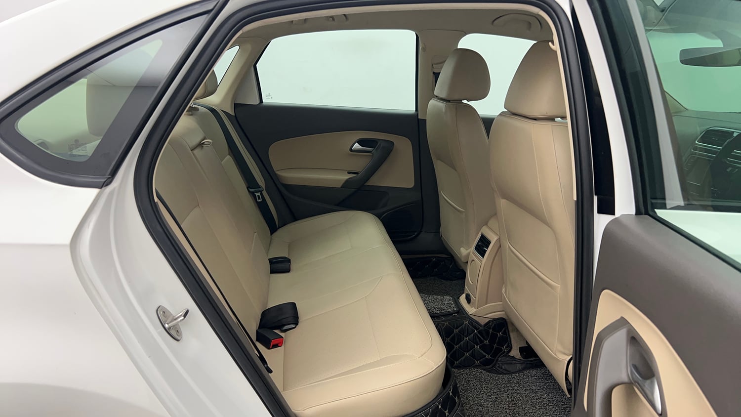 Used 2022 Volkswagen Vento Highline 1.0L TSI Petrol Manual interior RIGHT SIDE REAR DOOR CABIN VIEW