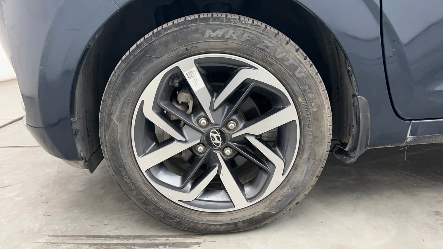 Used 2022 Hyundai Grand i10 Nios Asta AMT 1.2 Kappa VTVT Petrol Automatic tyres LEFT FRONT TYRE RIM VIEW
