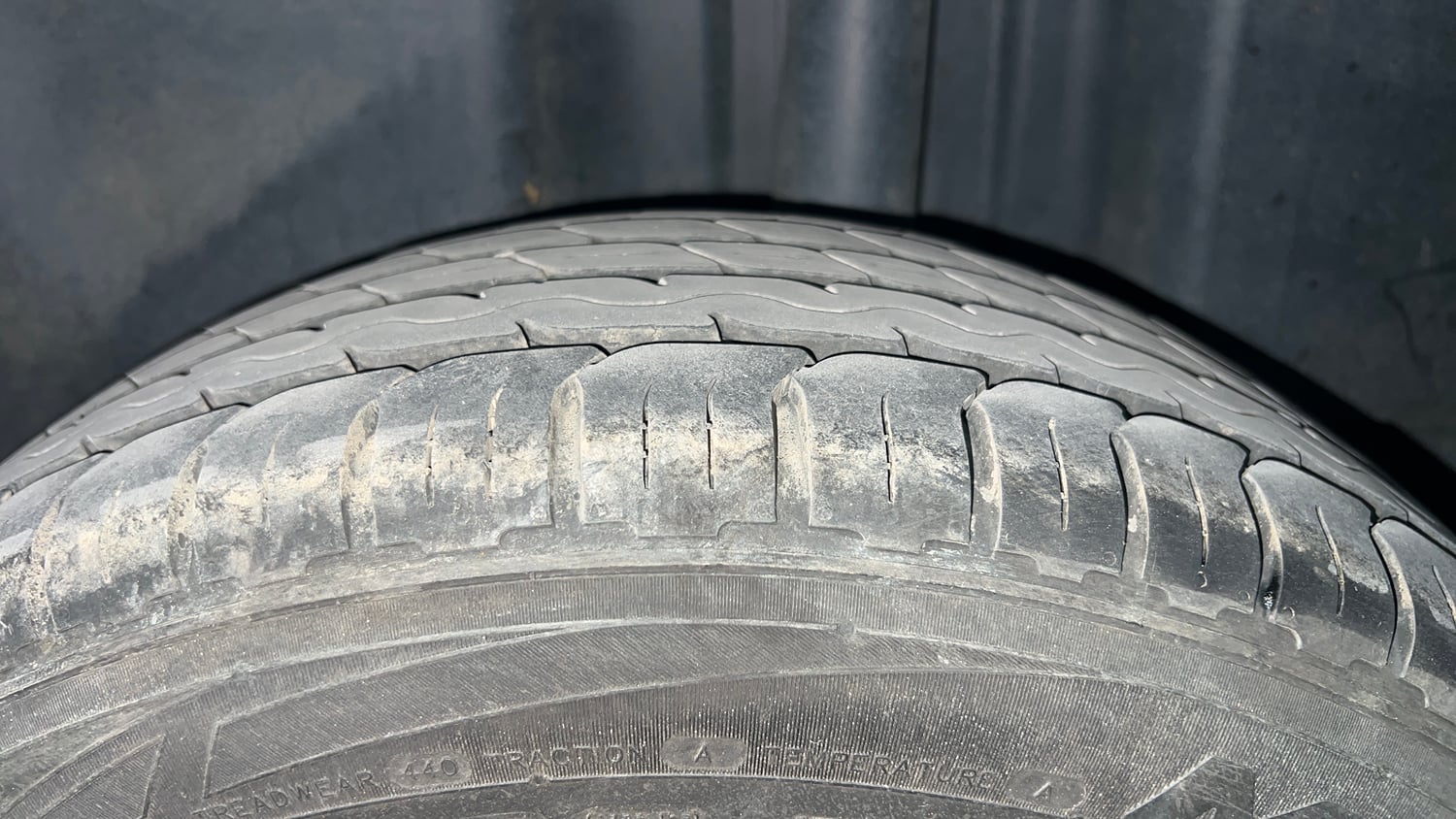 Used 2022 Volkswagen Vento Highline 1.0L TSI Petrol Manual tyres LEFT REAR TYRE TREAD VIEW