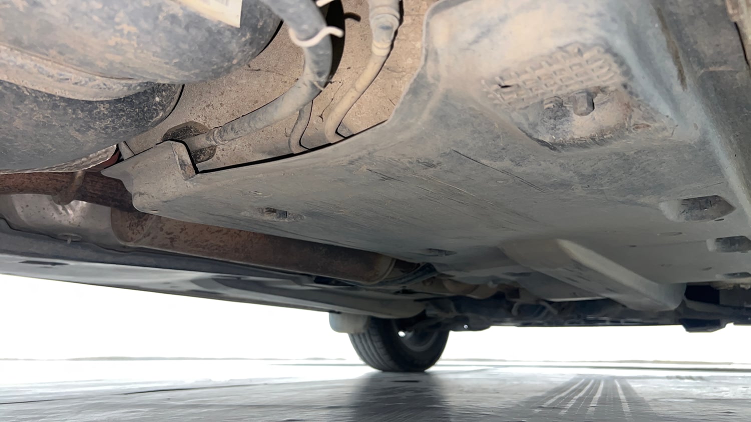 Used 2022 Volkswagen Vento Highline 1.0L TSI Petrol Manual extra REAR RIGHT UNDERBODY VIEW