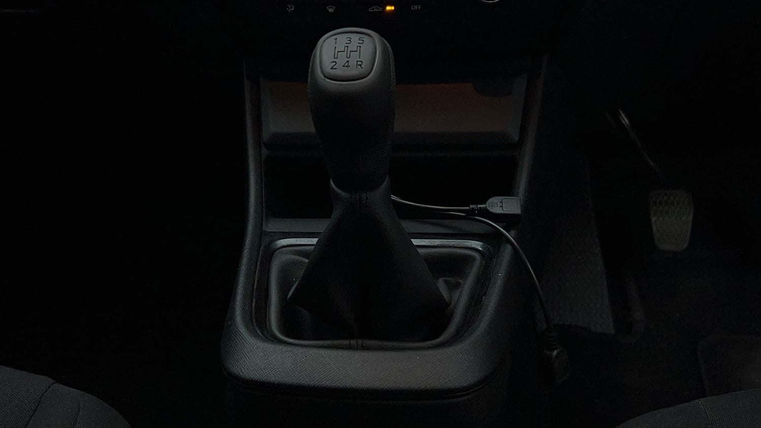 Used 2025 Tata Punch Pure CNG Cng Manual interior GEAR  KNOB VIEW