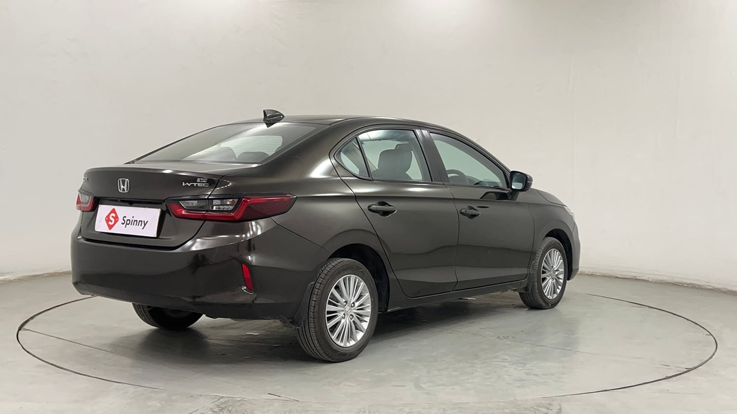 Used 2020 Honda City V Petrol Petrol Manual exterior RIGHT REAR CORNER VIEW