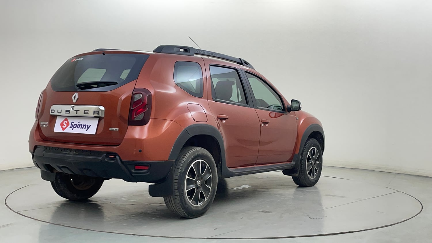 Used 2016 Renault Duster 85 PS RXS 4X2 MT Diesel Diesel Manual exterior RIGHT REAR CORNER VIEW