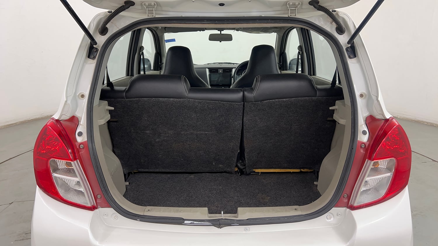 Used 2015 Maruti Suzuki Celerio VXi AMT Petrol Automatic interior DICKY INSIDE VIEW
