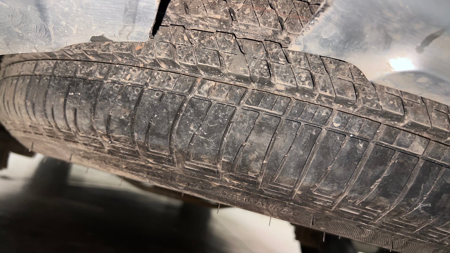 Used 2022 Mahindra Scorpio N Z8 L Petrol AT 7 STR Petrol Automatic tyres SPARE TYRE VIEW