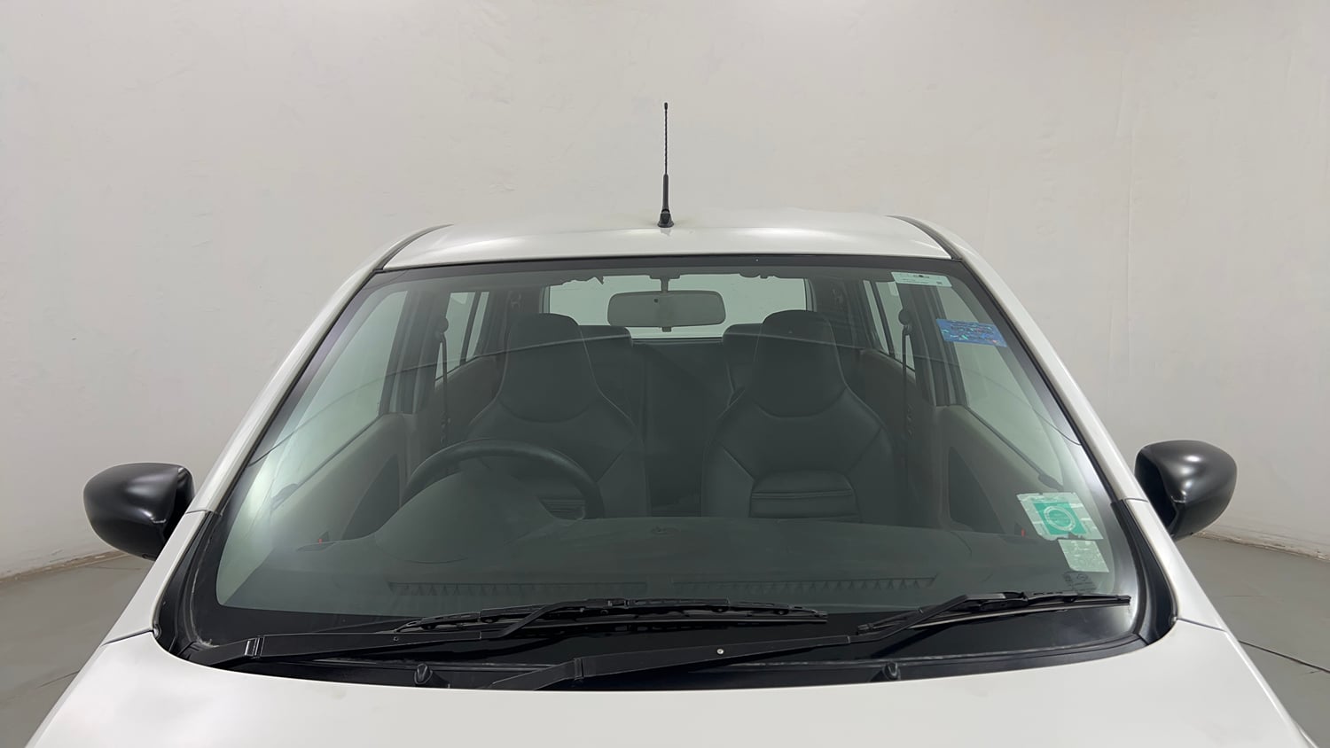 Used 2015 Maruti Suzuki Celerio VXi AMT Petrol Automatic exterior FRONT WINDSHIELD VIEW