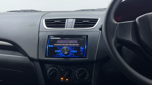 Used 2015 Maruti Suzuki Swift LXi Petrol Manual interior MUSIC SYSTEM & AC CONTROL VIEW