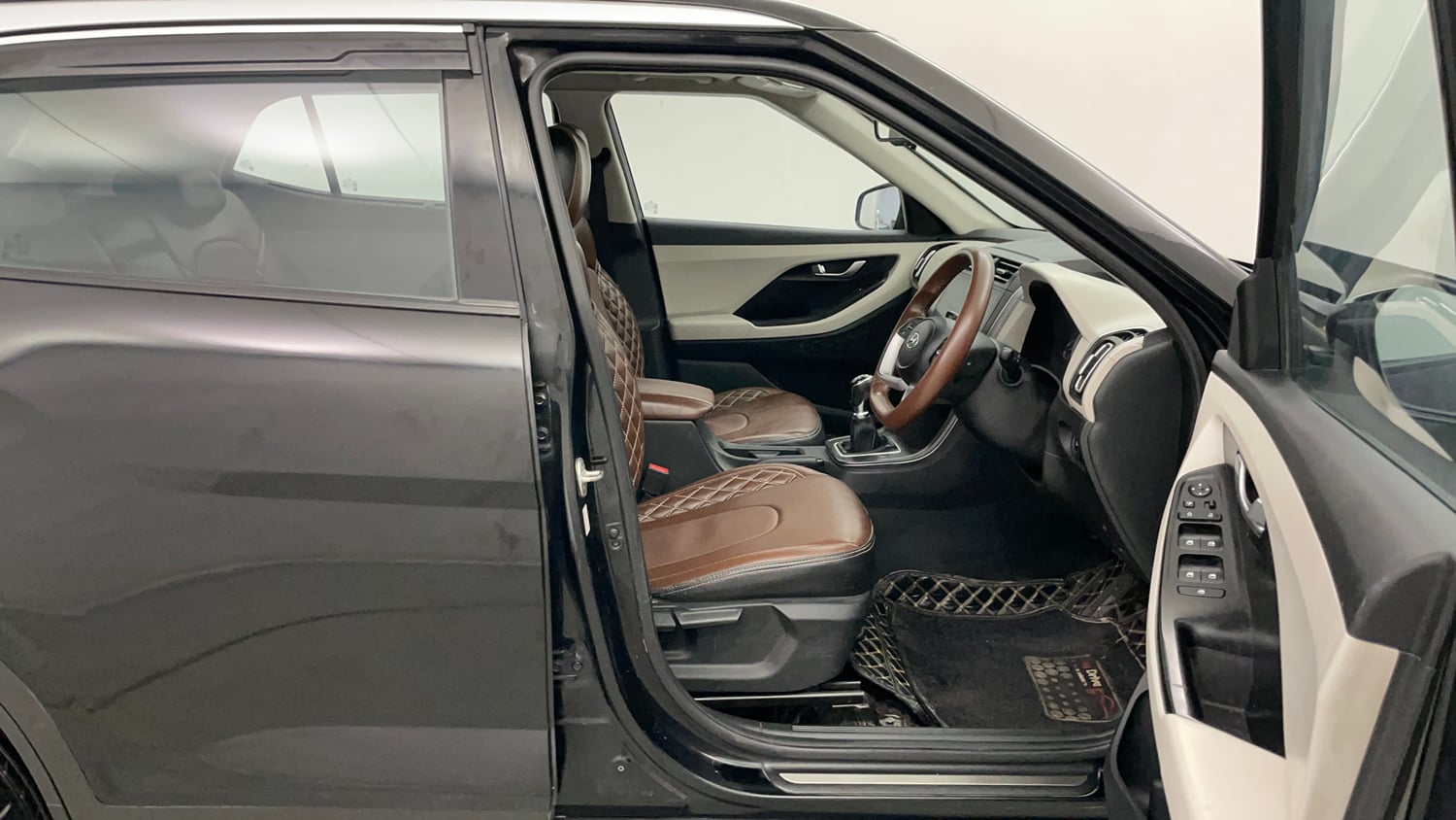 Used 2021 Hyundai Creta SX 1.5 Petrol Petrol Manual interior RIGHT SIDE FRONT DOOR CABIN VIEW