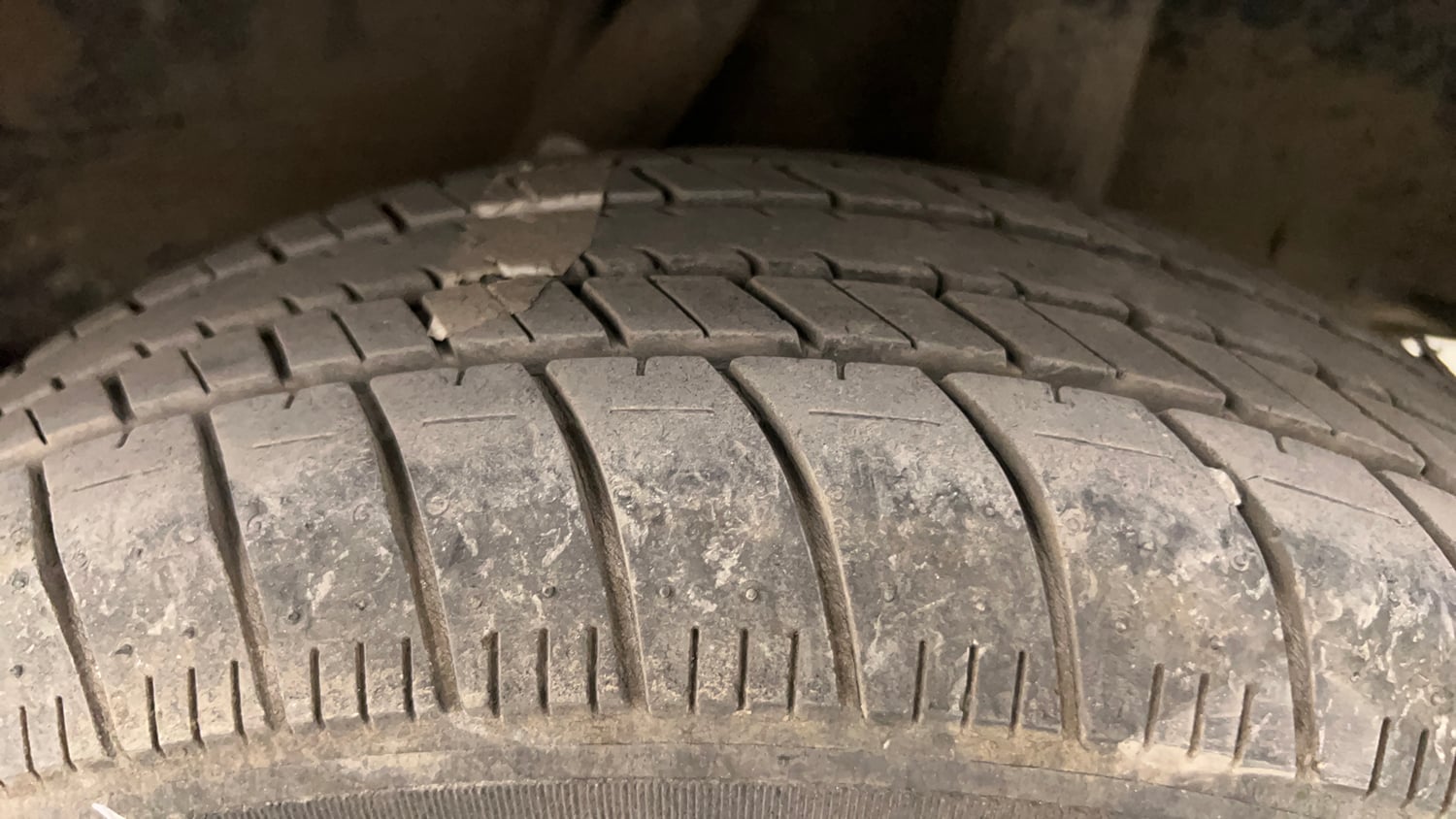 Used 2022 Honda Amaze S CVT 1.2 Petrol Petrol Automatic tyres LEFT REAR TYRE TREAD VIEW