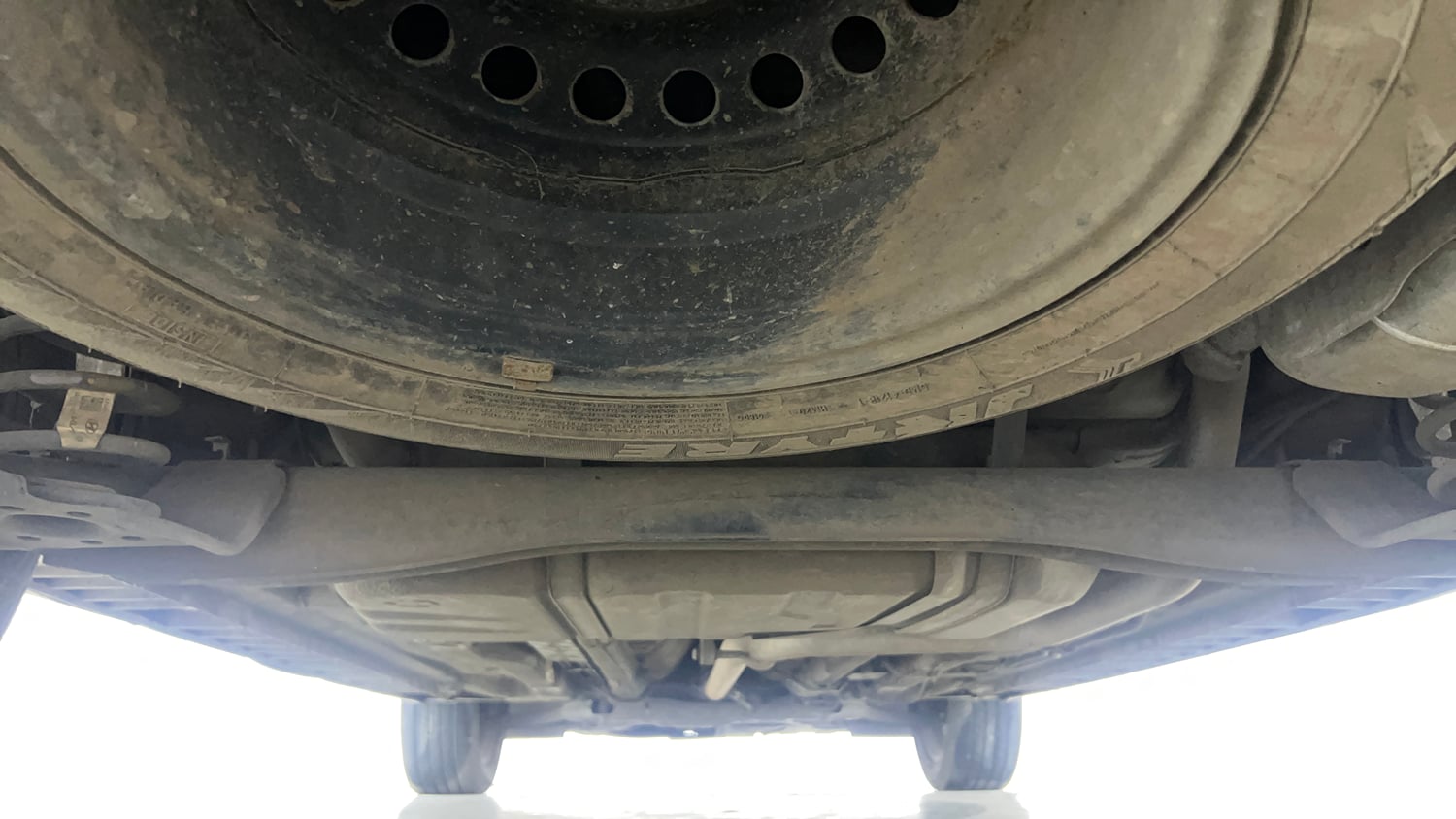 Used 2022 Hyundai Alcazar Signature (O) 6 STR 1.5 Diesel AT Diesel Automatic extra REAR UNDERBODY VIEW (TAKEN FROM REAR)