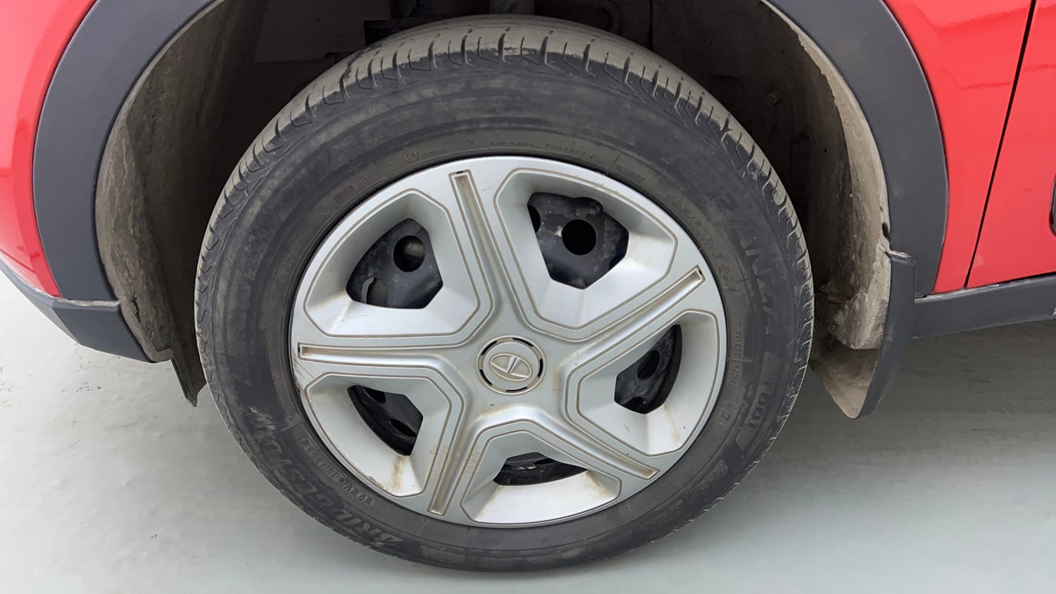 Used 2022 Tata Nexon XM (S) Diesel Diesel Manual tyres LEFT FRONT TYRE RIM VIEW