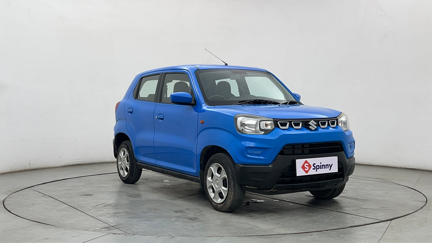 Used 2020 Maruti Suzuki S-Presso VXi Plus Petrol Manual exterior RIGHT FRONT CORNER VIEW