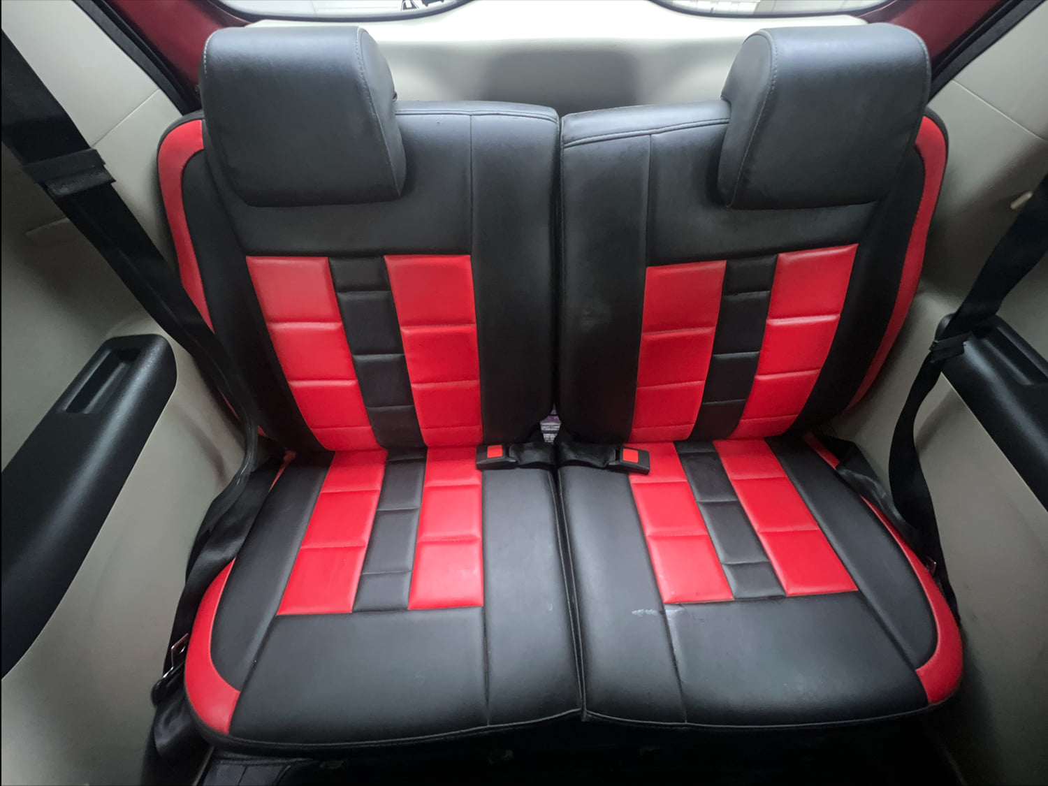 Used 2020 Renault Triber RXT Petrol Manual interior THIRD ROW SEAT