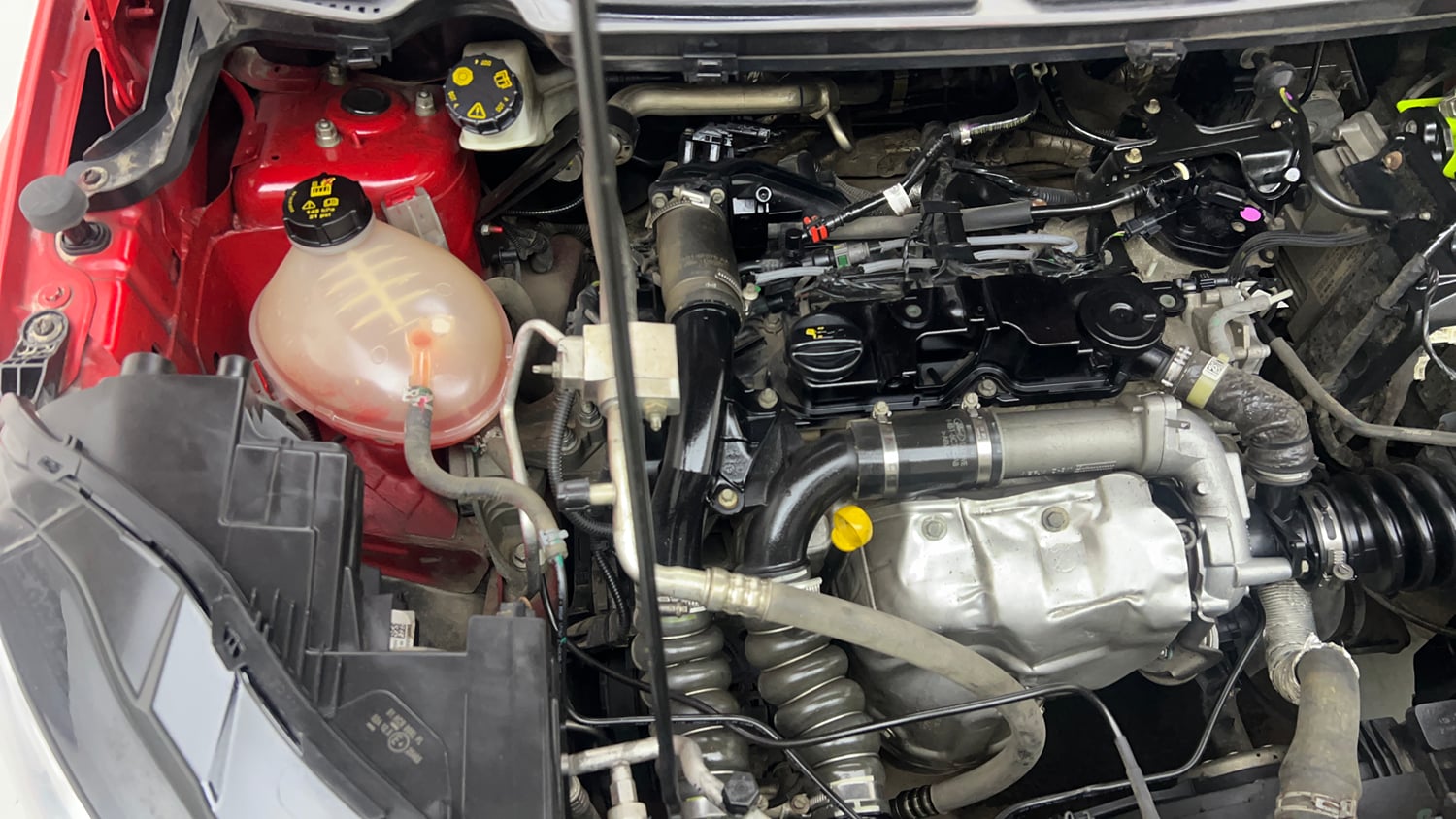 Used 2018 Ford EcoSport Titanium + 1.5L TDCi Diesel Manual engine ENGINE RIGHT SIDE VIEW