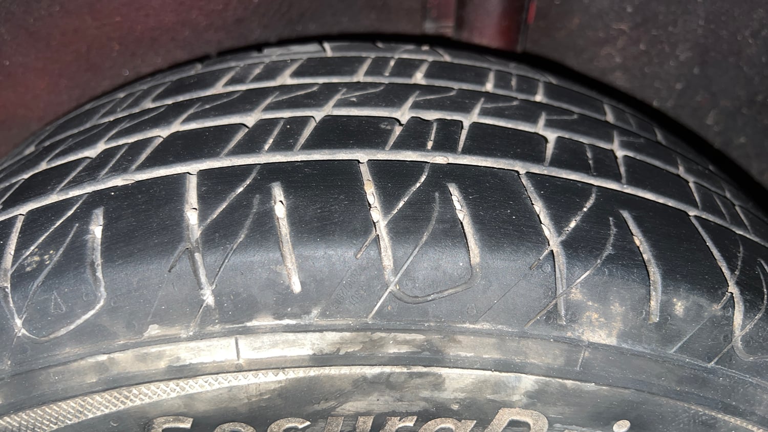 Used 2018 Ford EcoSport Titanium + 1.5L TDCi Diesel Manual tyres LEFT REAR TYRE TREAD VIEW