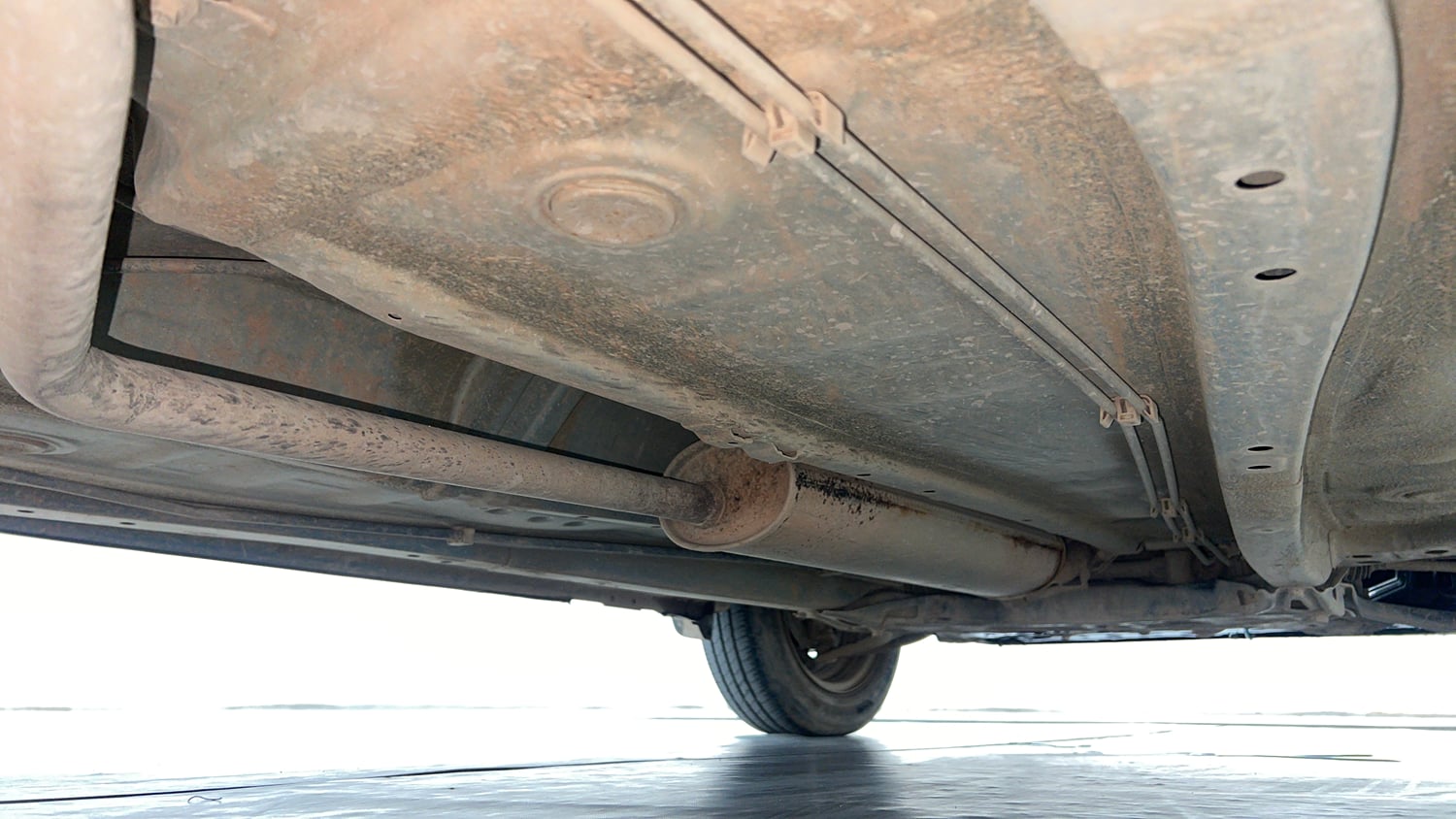 Used 2020 Maruti Suzuki S-Presso VXi Plus Petrol Manual extra REAR RIGHT UNDERBODY VIEW