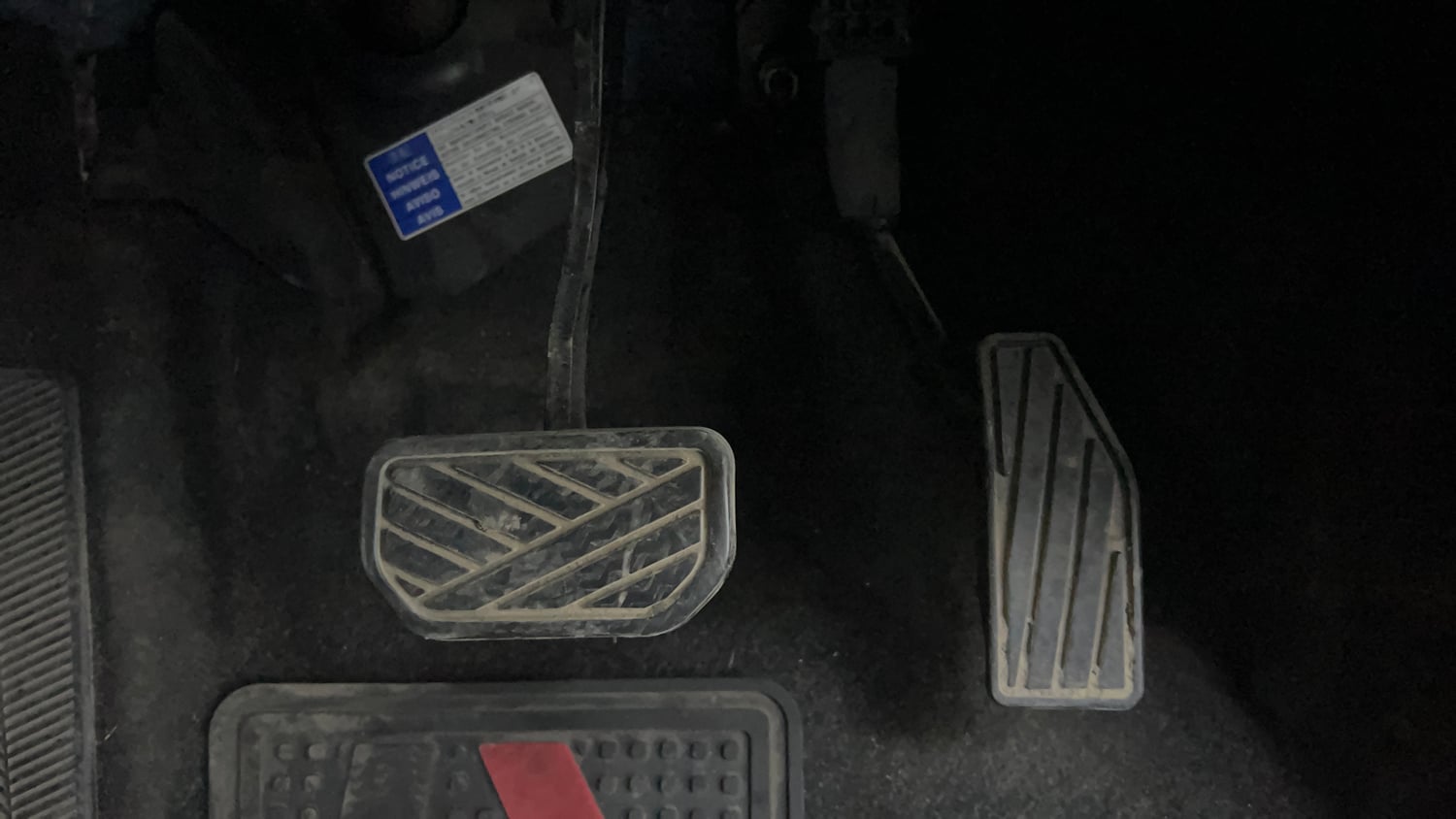 Used 2019 Maruti Suzuki Swift VXi AMT Petrol Automatic interior PEDALS VIEW