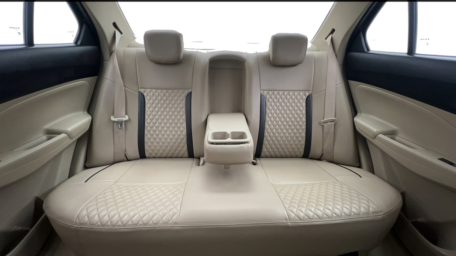 Used 2020 Maruti Suzuki Dzire VXi AMT Petrol Automatic interior REAR SEAT CONDITION VIEW