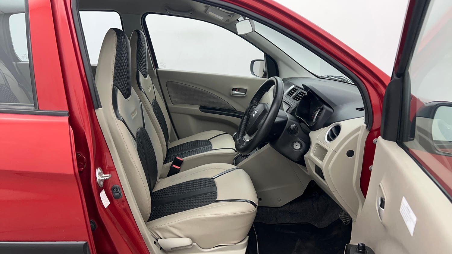 Used 2016 Maruti Suzuki Celerio ZXI (O) AMT Petrol Automatic interior RIGHT SIDE FRONT DOOR CABIN VIEW