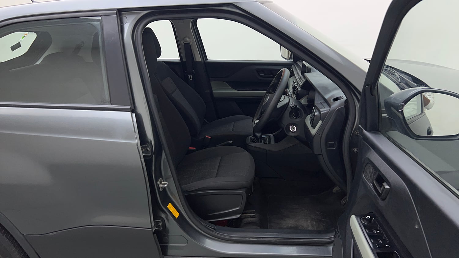 Used 2023 Tata Punch Adventure Rhythm iCNG Cng Manual interior RIGHT SIDE FRONT DOOR CABIN VIEW