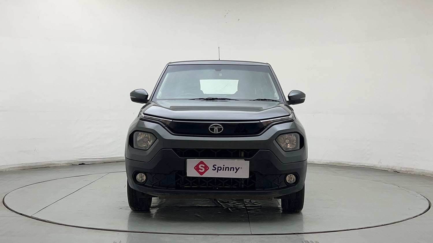 Used 2023 Tata Punch Adventure Rhythm iCNG Cng Manual exterior FRONT VIEW