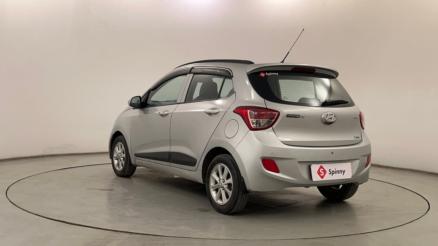 Used 2016 Hyundai Grand i10 Asta AT 1.2 Kappa VTVT Petrol Automatic exterior LEFT REAR CORNER VIEW