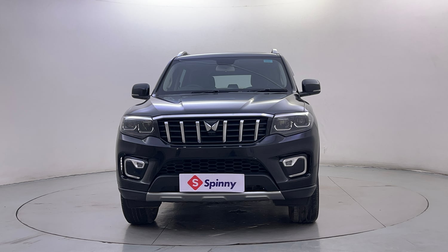 Used 2022 Mahindra Scorpio N Z8 L Petrol AT 7 STR Petrol Automatic exterior FRONT VIEW