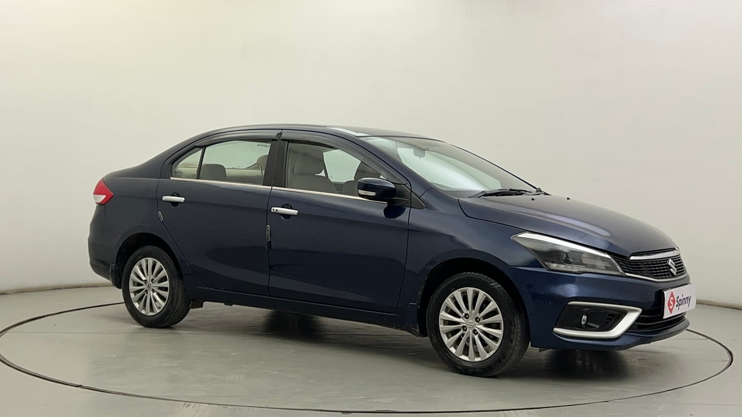 Used 2022 Maruti Suzuki Ciaz Zeta 1.5 Petrol Manual exterior RIGHT FRONT CORNER VIEW