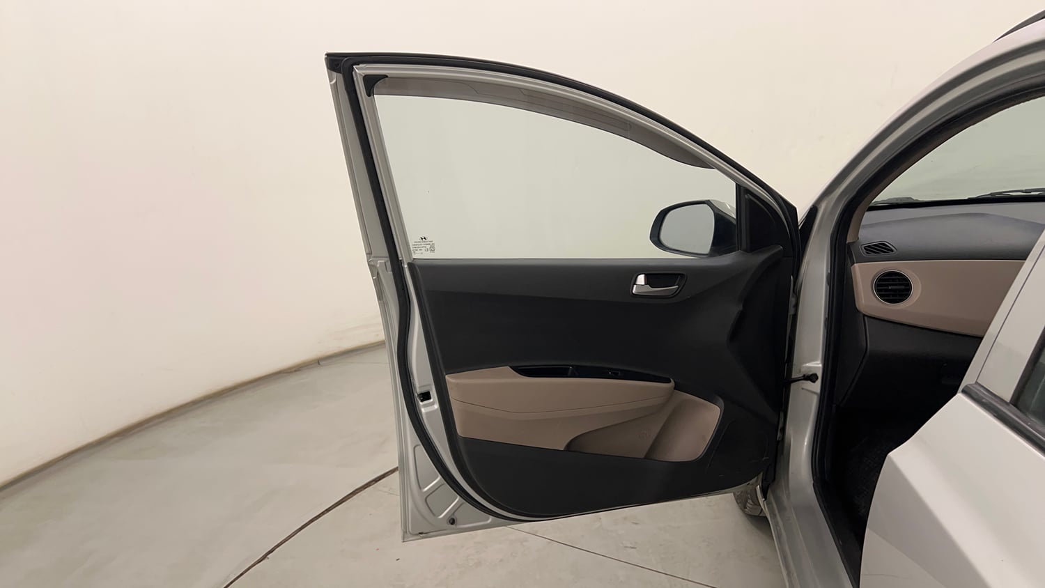 Used 2016 Hyundai Grand i10 Asta AT 1.2 Kappa VTVT Petrol Automatic interior LEFT FRONT DOOR OPEN VIEW