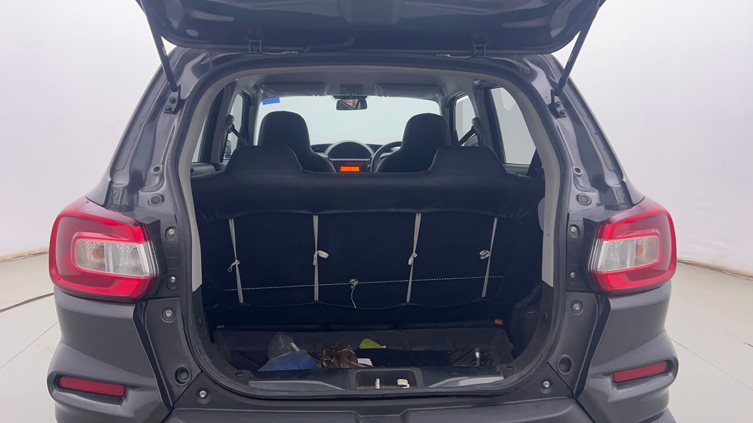 Used 2022 Maruti Suzuki S-Presso VXi (O) Petrol Manual interior DICKY INSIDE VIEW