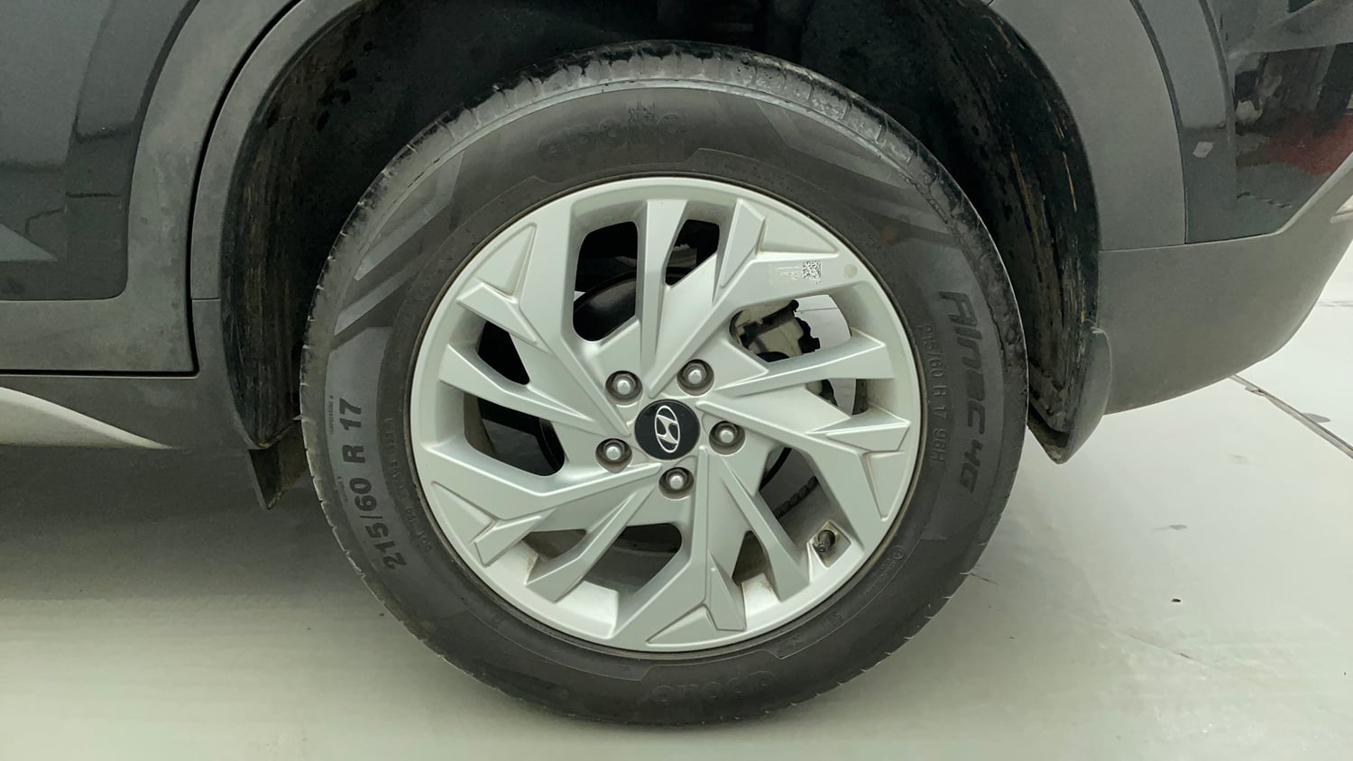 Used 2023 Hyundai Creta SX 1.5 Petrol IVT Petrol Automatic tyres LEFT REAR TYRE RIM VIEW