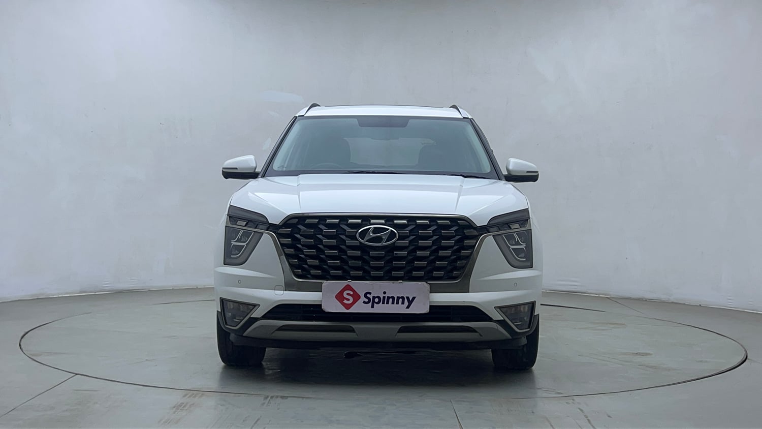 Used 2022 Hyundai Alcazar Signature (O) 6 STR 1.5 Diesel AT Diesel Automatic exterior FRONT VIEW
