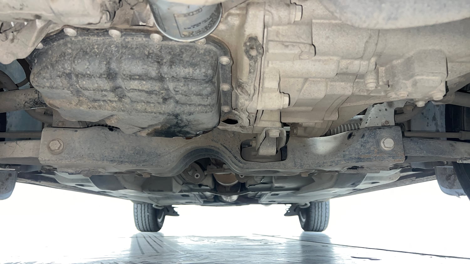Used 2022 Volkswagen Vento Highline 1.0L TSI Petrol Manual extra FRONT LEFT UNDERBODY VIEW