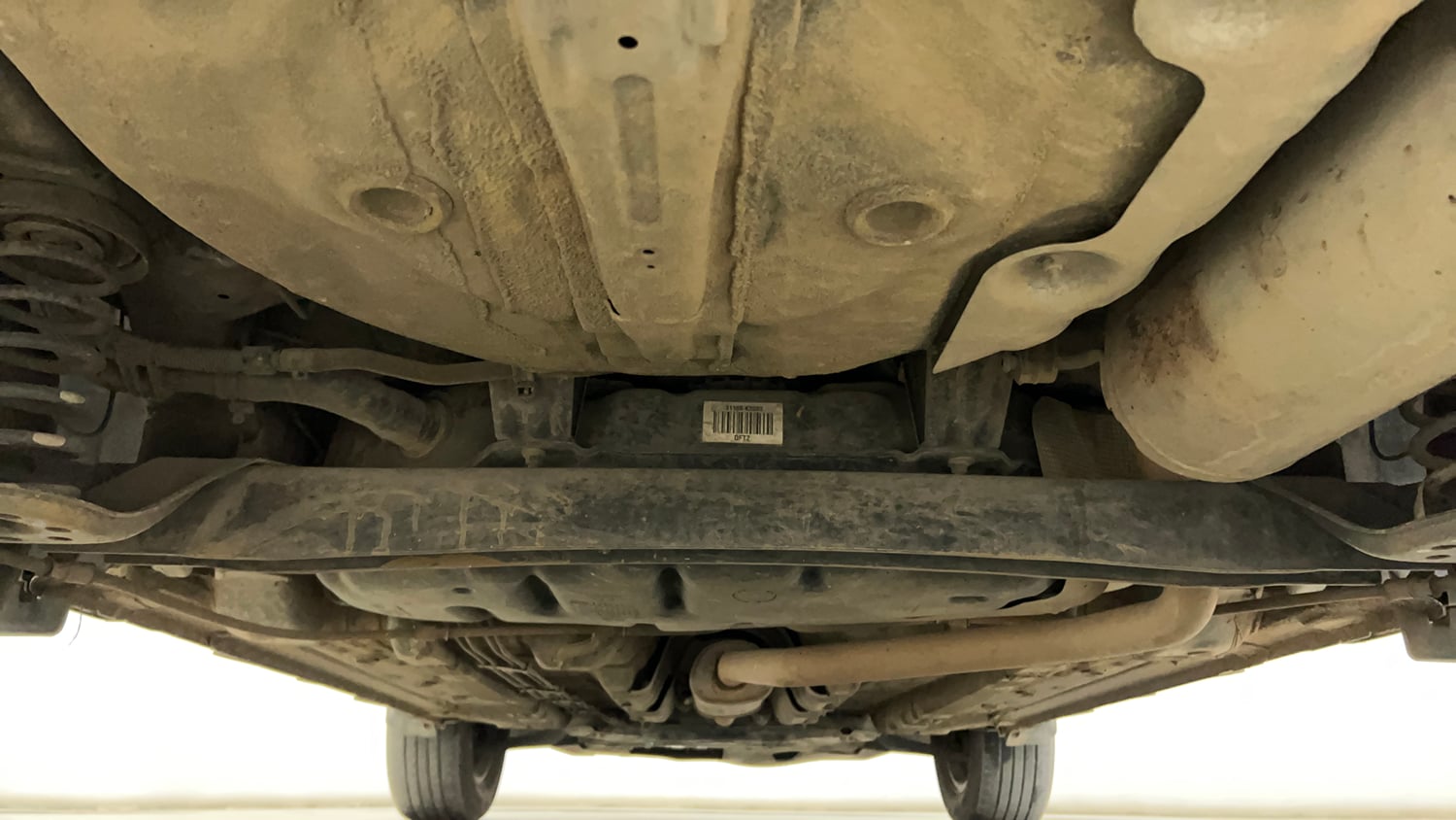 Used 2019 Hyundai Venue SX Plus 1.0 Turbo DCT Petrol Automatic extra REAR UNDERBODY VIEW (TAKEN FROM REAR)