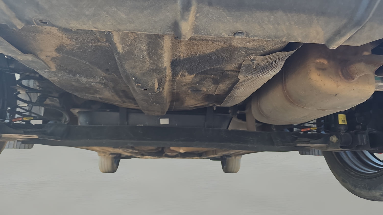 Used 2023 Hyundai Grand i10 Nios Sportz AMT 1.2 Kappa VTVT Petrol Automatic extra REAR RIGHT UNDERBODY VIEW