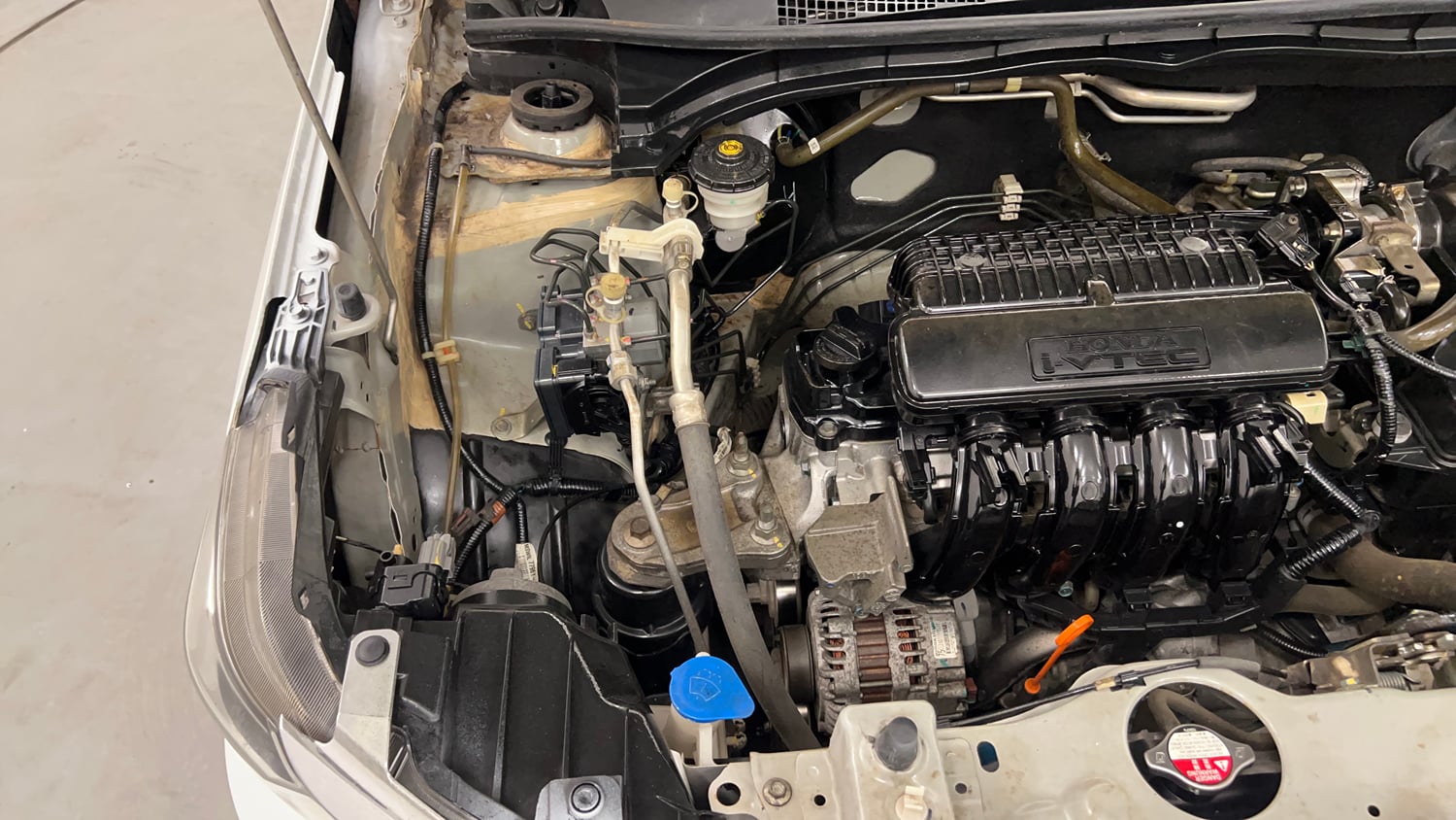 Used 2022 Honda Amaze S CVT 1.2 Petrol Petrol Automatic engine ENGINE RIGHT SIDE VIEW