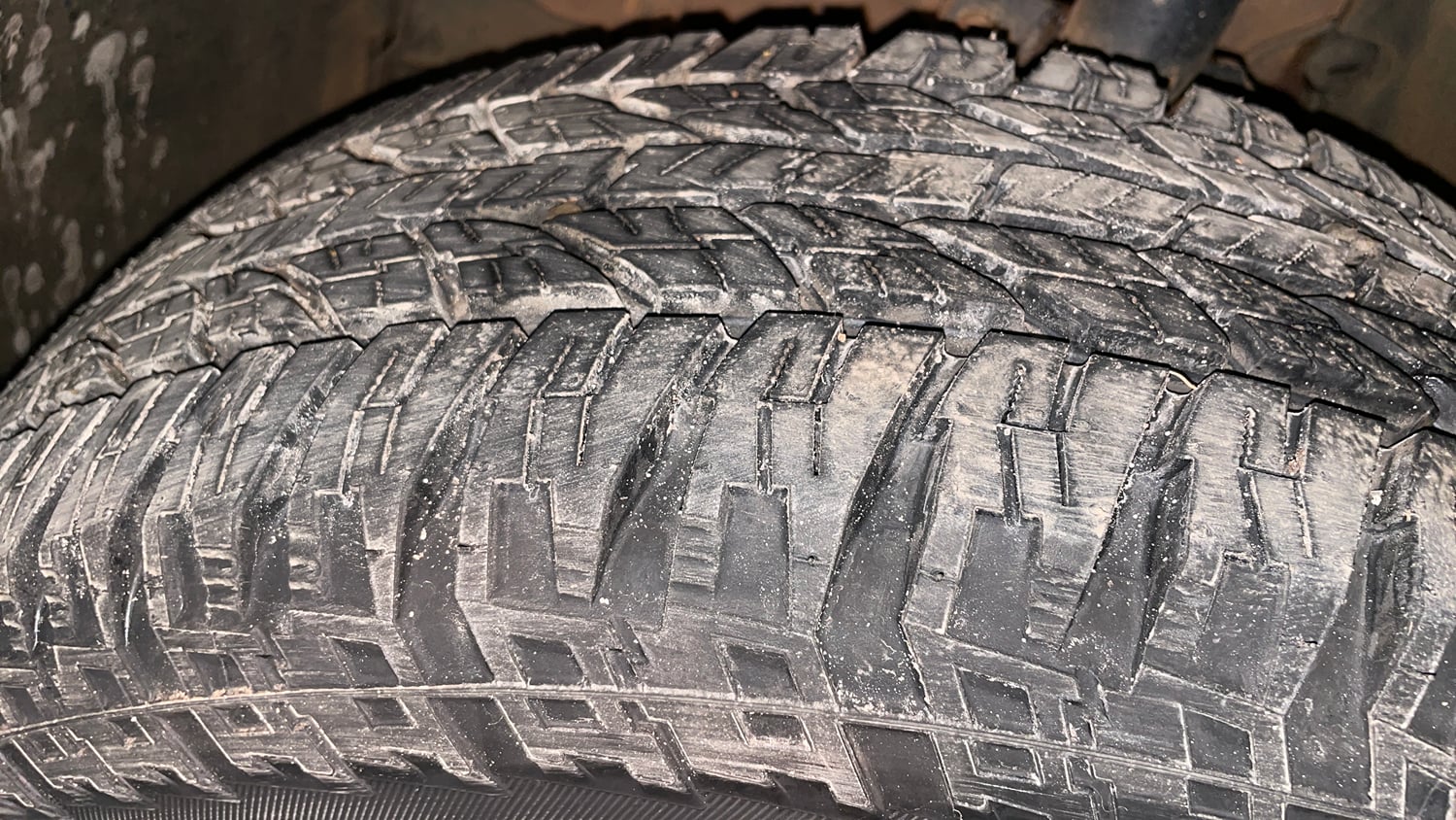 Used 2016 Renault Duster 85 PS RXS 4X2 MT Diesel Diesel Manual tyres LEFT FRONT TYRE TREAD VIEW