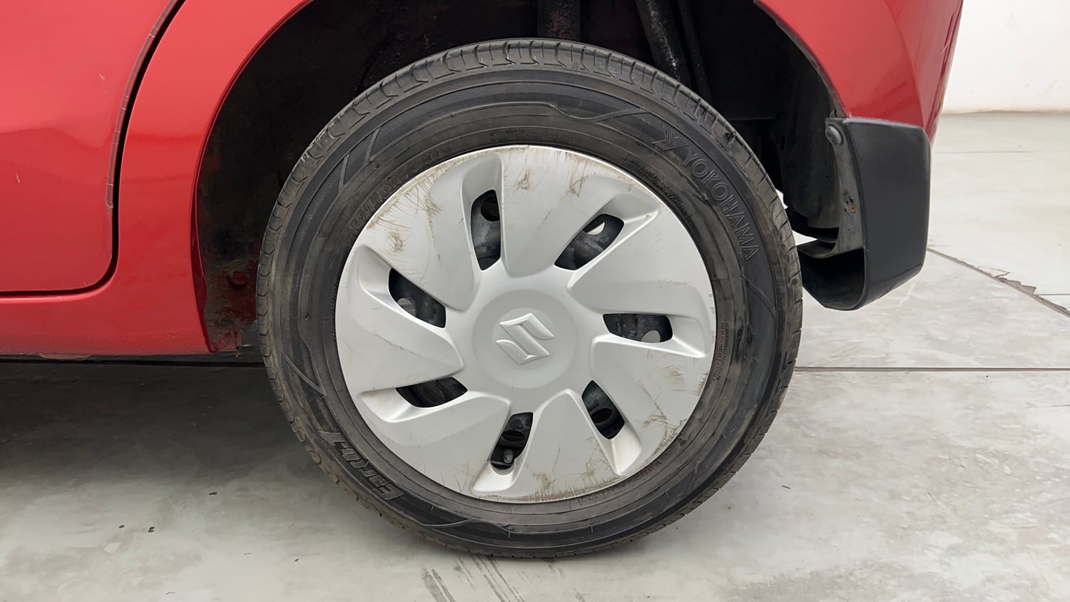 Used 2016 Maruti Suzuki Celerio ZXI (O) AMT Petrol Automatic tyres LEFT REAR TYRE RIM VIEW