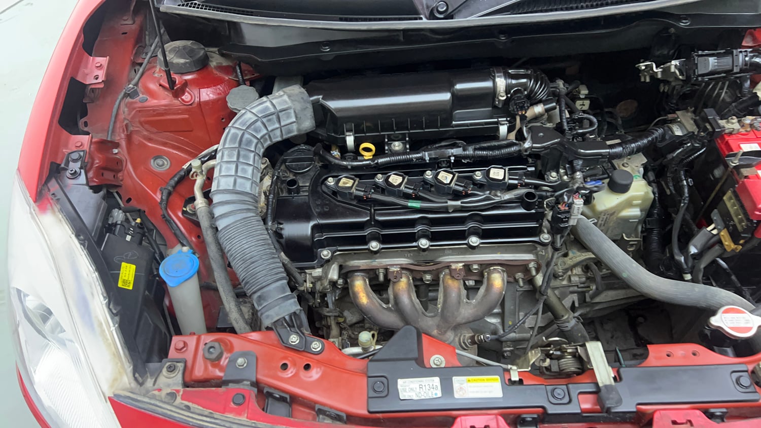 Used 2019 Maruti Suzuki Swift VXi AMT Petrol Automatic engine ENGINE RIGHT SIDE VIEW