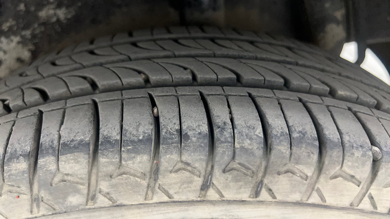 Used 2015 Maruti Suzuki Celerio VXi AMT Petrol Automatic tyres LEFT REAR TYRE TREAD VIEW