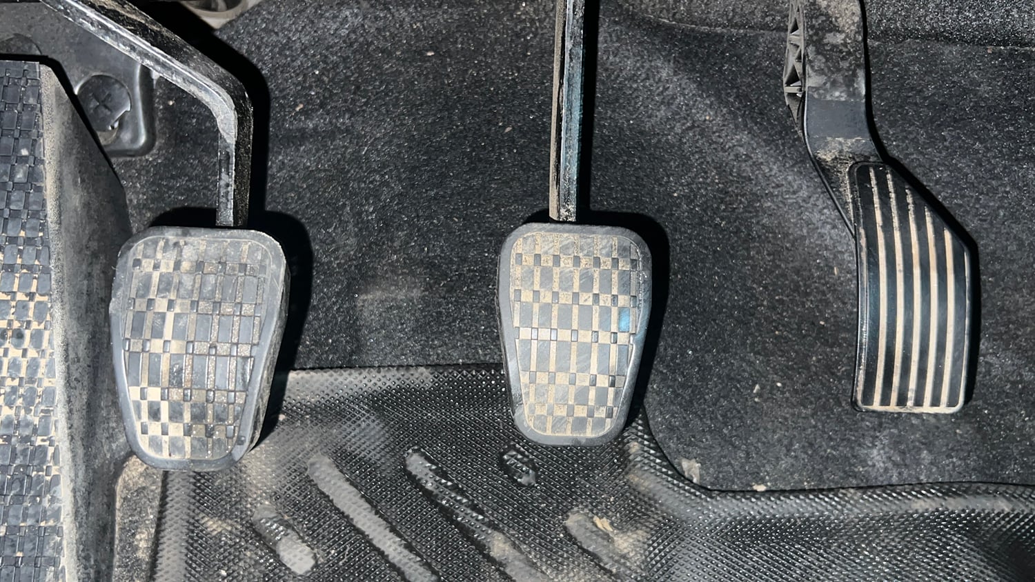 Used 2026 Tata Sierra Pure P MT Petrol Petrol Manual interior PEDALS VIEW